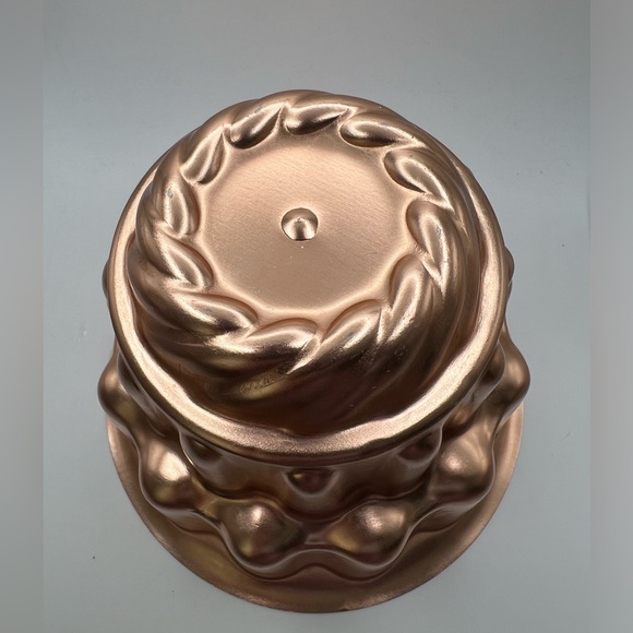 Vintage Retro Copper Cake Pan Baking Dish Jell-O Mold Kitchen Wall Decor Tower - Picture 7 of 8